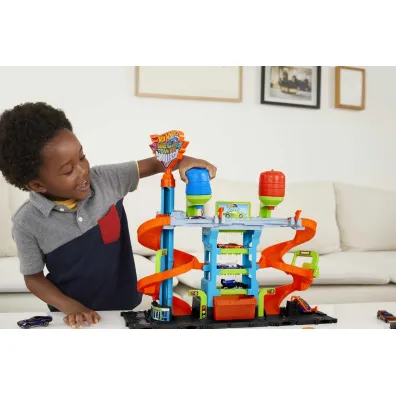 Hot Wheels. City Zakr�cona megamyjnia HDP05