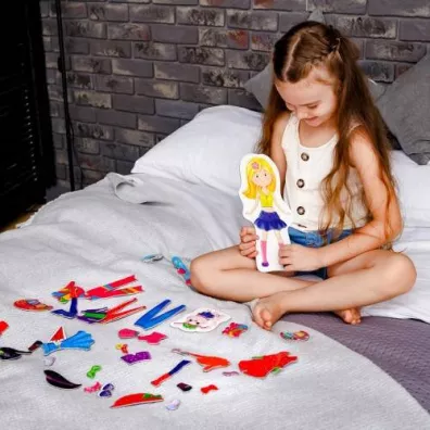 Puzzle Magnetyczna Ubieranka. Alice And Polly Roter Kafer