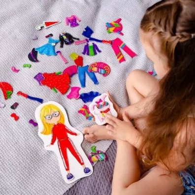 Puzzle Magnetyczna Ubieranka. Alice And Polly Roter Kafer