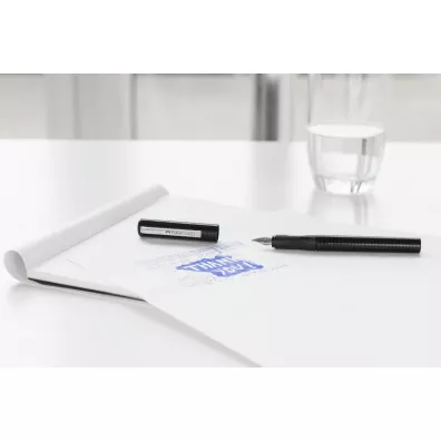 Faber-Castell Pi�ro wieczne szkolne Carbon Look + 6 naboi
