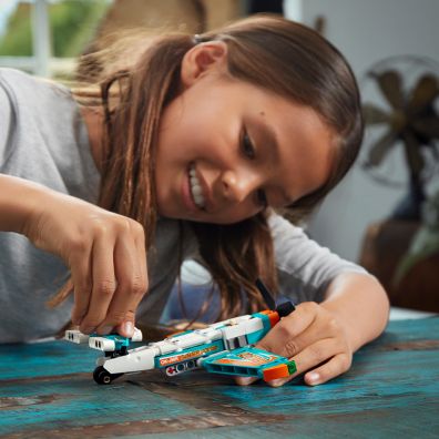 LEGO Technic Samolot wycigowy 42117