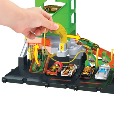 Hot Wheels. City Superstacja �adowania samochod�w Mattel