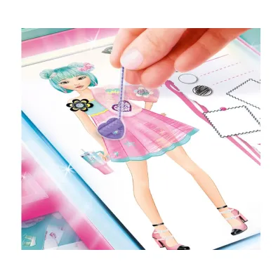 Projekt Moda. Pracownia z pod�wietlan� tablic� Epee