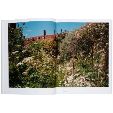 The Avant Gardens. Visionaries and Gardens Beyond Wild Expectations
