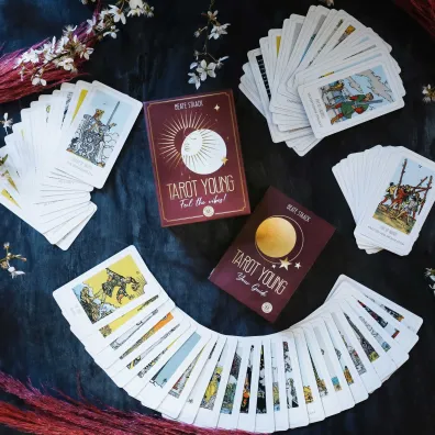 Karty tarot Young
