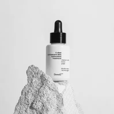 Iossi C-shot Luminescent Skin Antioxidant Treatment skoncentrowane serum z witamin� C 30 ml