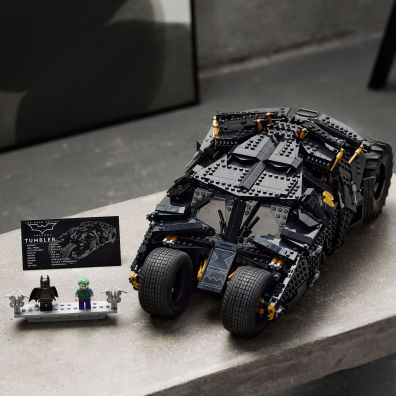 LEGO DC Batman Batmobil Tumbler 76240
