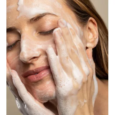 Resibo Rich Peach naturalny el do mycia twarzy z ekstraktem z brzoskwini 125 ml