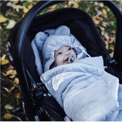 Babysteps Kocyk-�piworek do fotelika samochodowego Blossom - soft pink