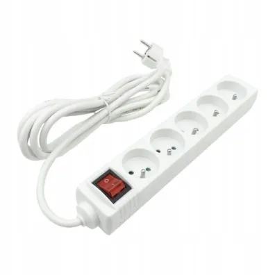 Przed�u�acz 5-gniazdowy z uziemieniem i wy��cznikiem 3m+Z (3x1.5mm2) EcoLight M20561 bia�y