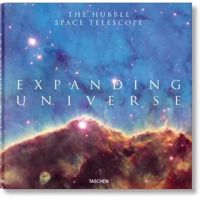 Expanding Universe. The Hubble Space Telescope wer. angielska