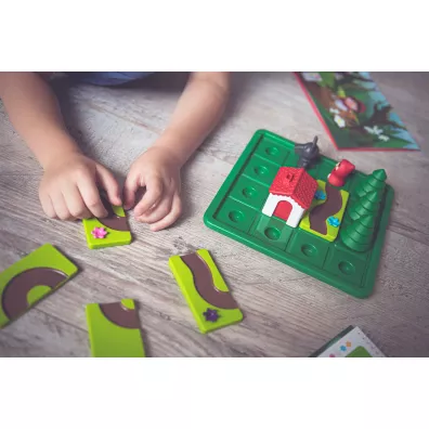 Smart Games. Czerwony Kapturek (PL) IUVI Games