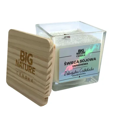 Big Nature �wieca sojowa o zapachu Czekolada Dubajska Diament 220 g