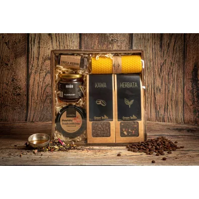 Green Touch Kosz prezentowy z herbat�, kaw�, trufl�, s�odyczami i �wiec� 675 g