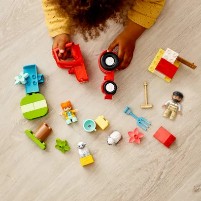 LEGO DUPLO Traktor i zwierz�ta gospodarskie 10950
