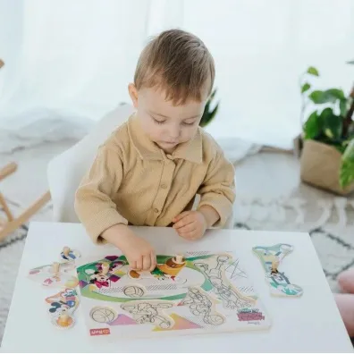 Puzzle medium drewniane - Mickey & Friends Trefl