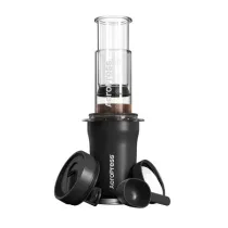 AeroPress Go Plus Zaparzacz do kawy z kubkiem termicznym czarny