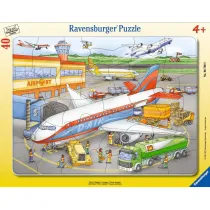 Puzzle 40 el. Na Lotnisku 067008 Ravensburger