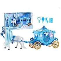 Karoca z lalk i chodzcym koniem Adar