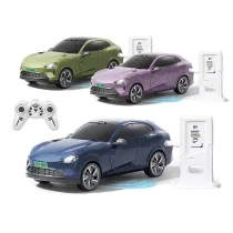 Auto ze stacj� do �adowania z radiem Kabel USB Adar