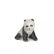 Panda m�oda siedz�ca