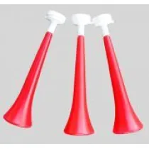 Arpex Tr�bka kibica 31 cm plastikowa bia�o-czerwona