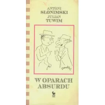 W oparach absurdu