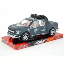 Auto z nap�dem Adar