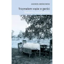 Trzyma�em w�a w gar�ci. �ladami muzykant�w