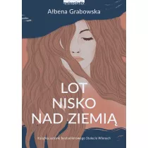 Lot nisko nad ziemi