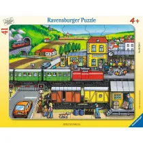 Puzzle 41 At the Station Frame Ravensburger