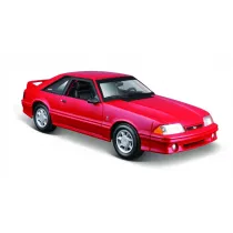 Model Ford Mustang SVT Cobra 1993 czerwony 1/24 Maisto